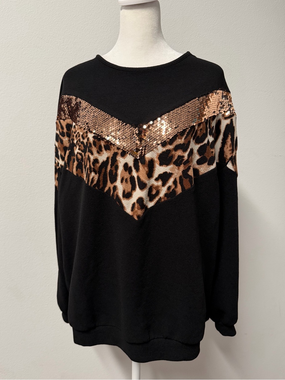 Black Leopard Print Sequin Oversized Sweatshirt Size XL